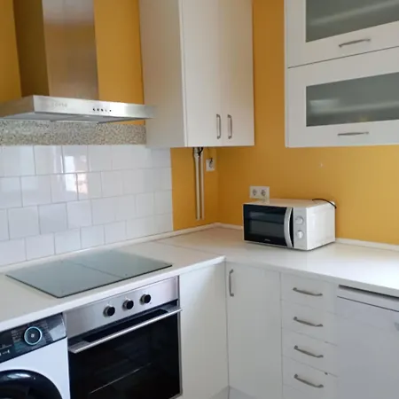 Апартаменты La Revilla Apartment,