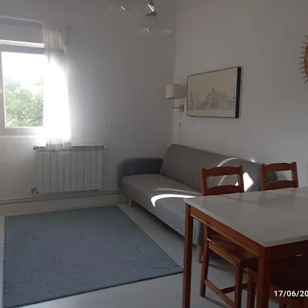 La Revilla Apartment, Апартаменты